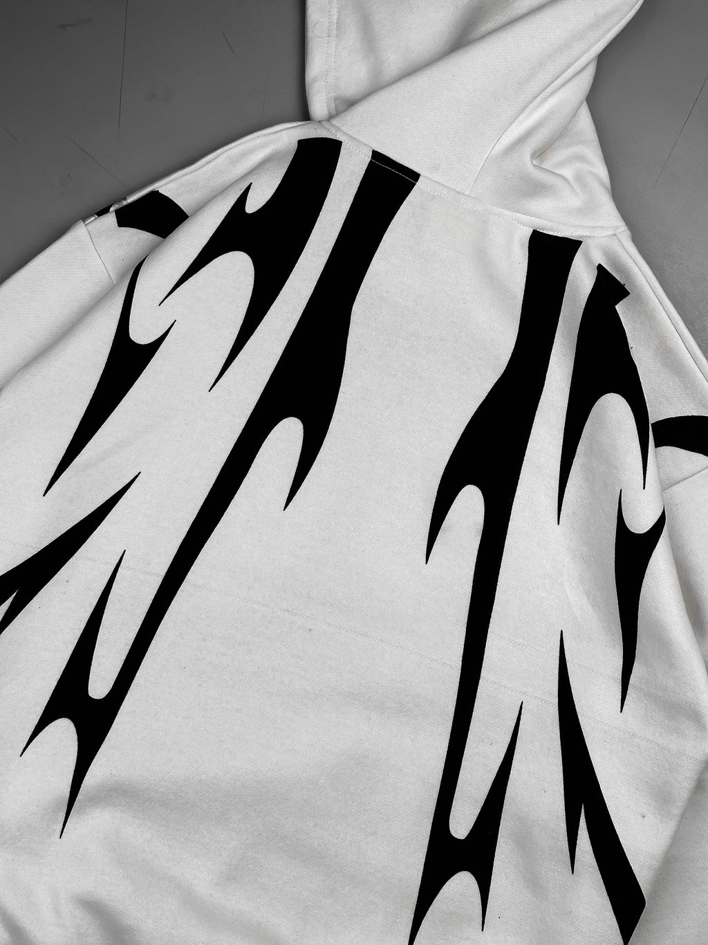 SIRAND SKELETON PULLOVER HOODIE