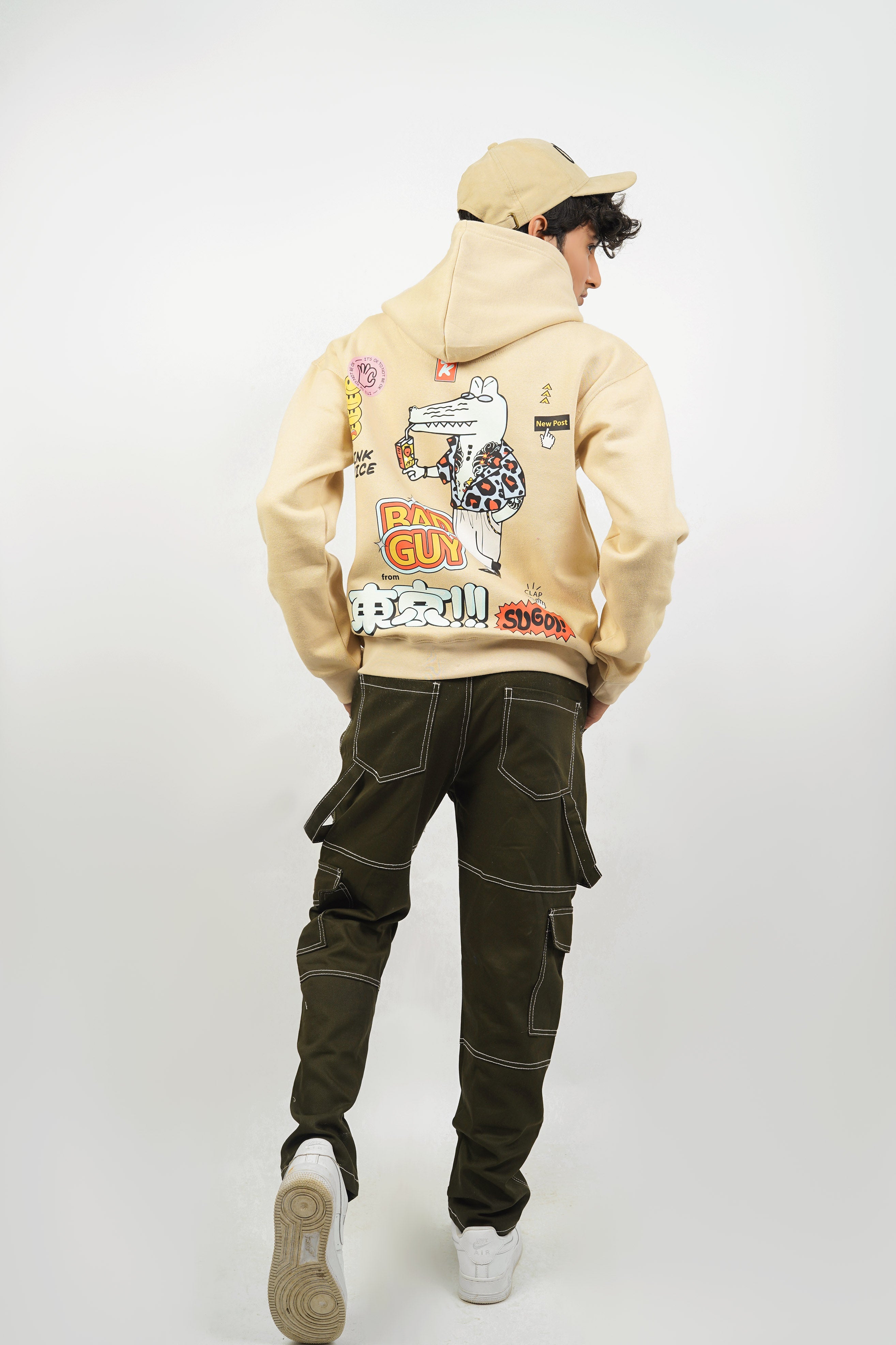 – CREAM HOODIE WITH BAD CROCODILE  –