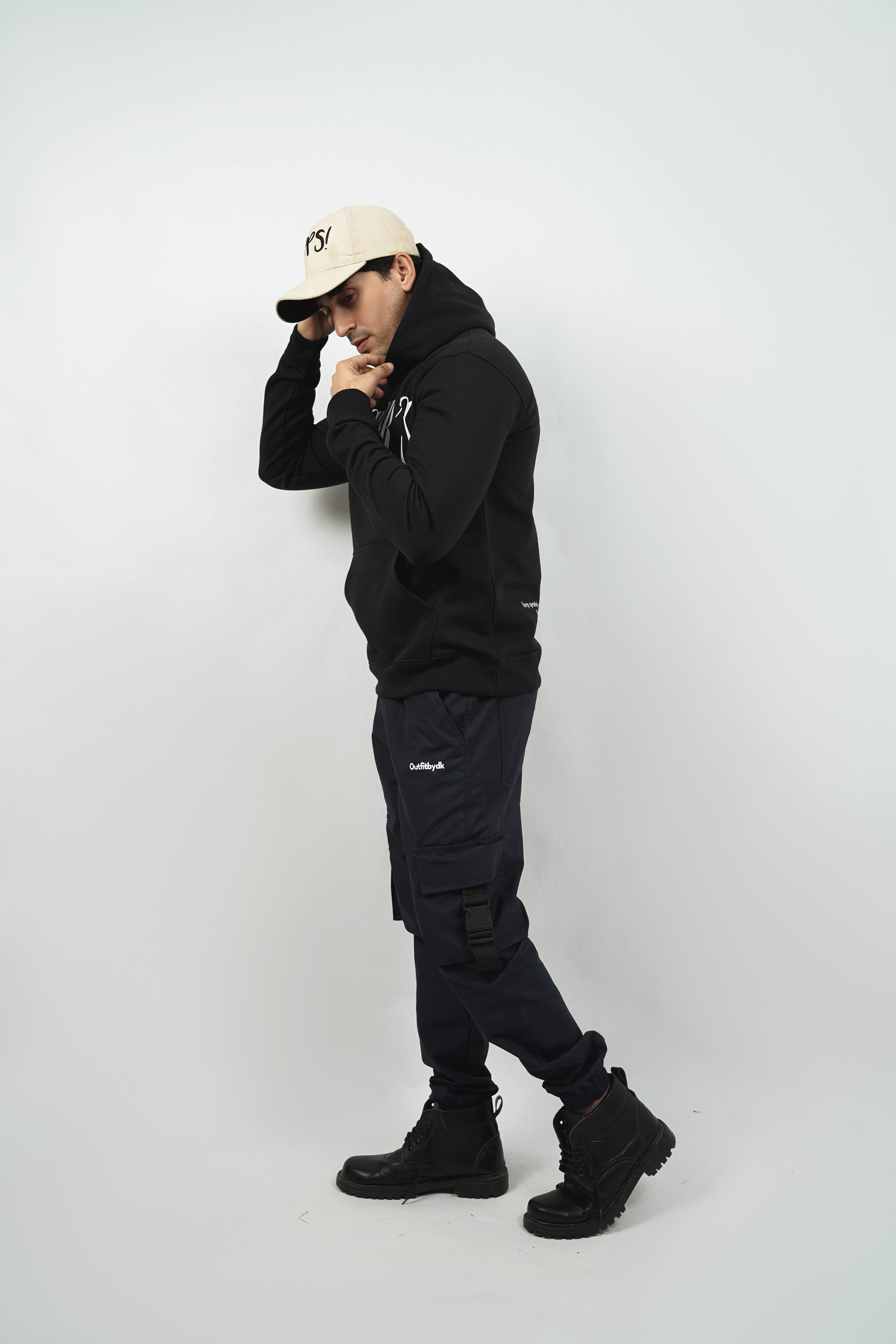 – GANGSTER HOODIE –