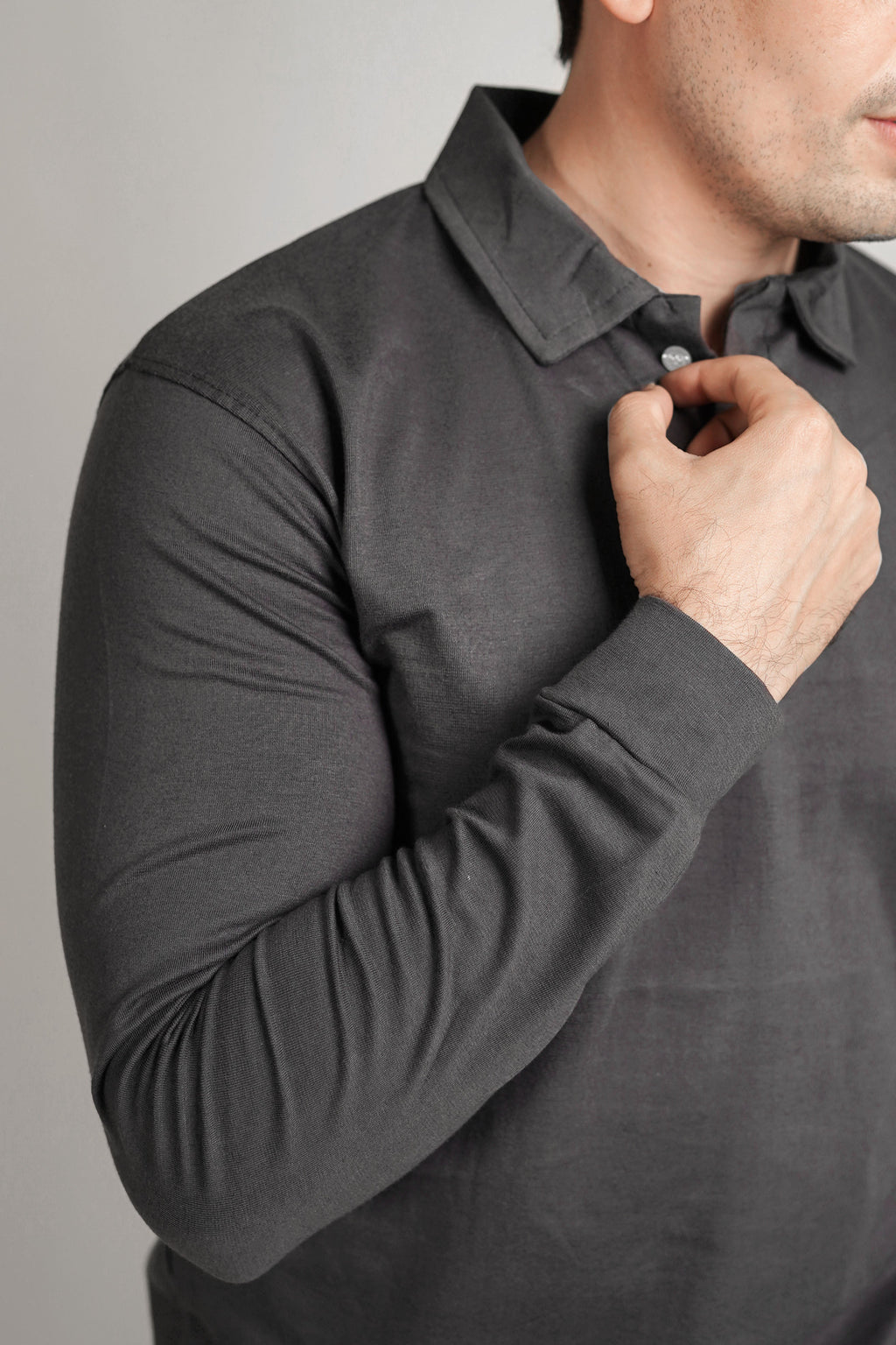 – CHARCOAL GREY POLO –