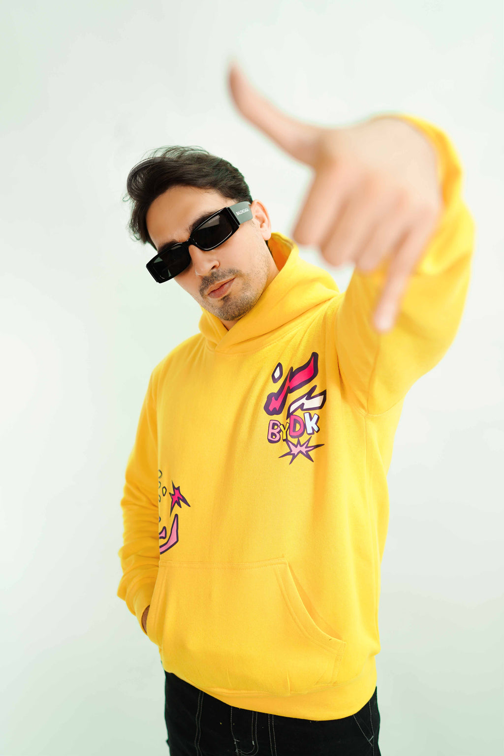 – IN PARADISE HOODIE –